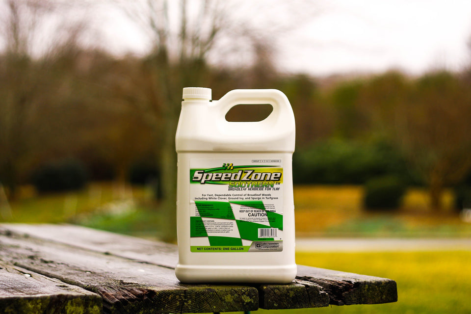 SpeedZone Southern EW Fast Broadleaf Weed Control on Warmseason Gras Lawn and Pest Control
